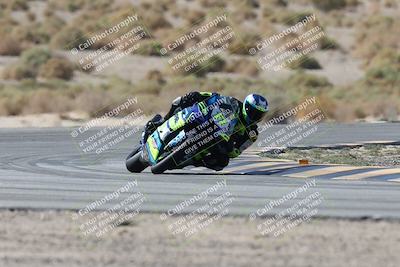 media/Oct-05-2025-CVMA (Sun) [[beeef4f201]]/Race 2-Supersport Middleweight/